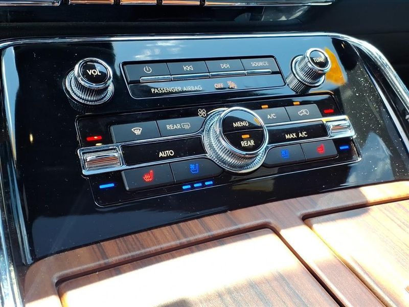 Used 2020 Lincoln Navigator ReserveImage 22