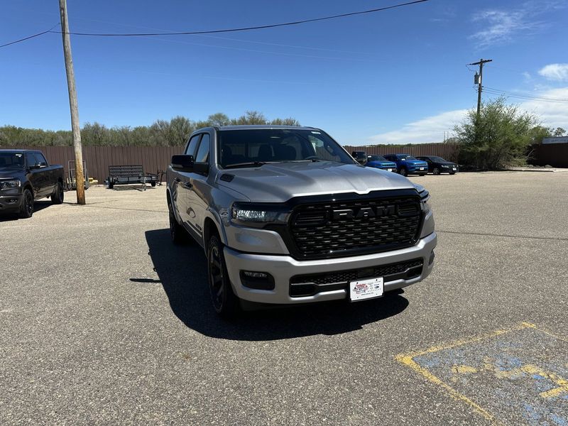 2025 RAM 1500 Big Horn Crew Cab 4x4 5