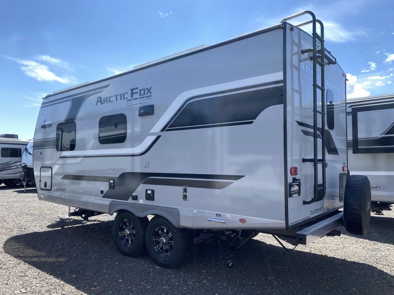 New 2026 ARCTIC FOX 22GT EDGE Image 5