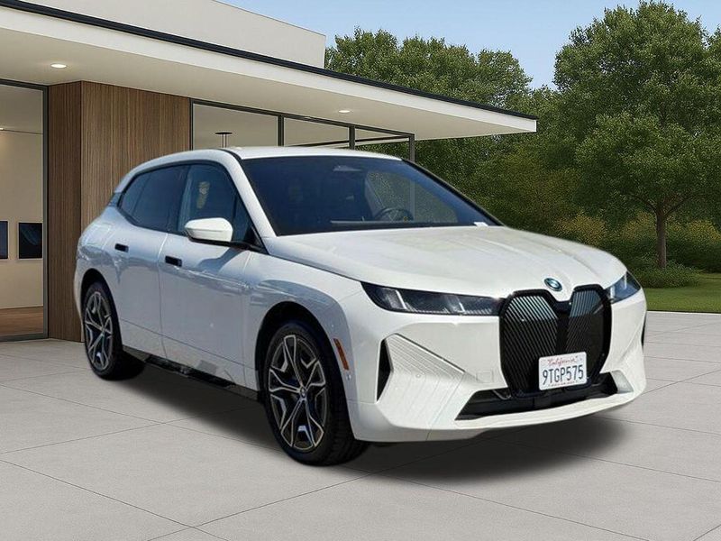 Used 2026 BMW iX xDrive45Image 6