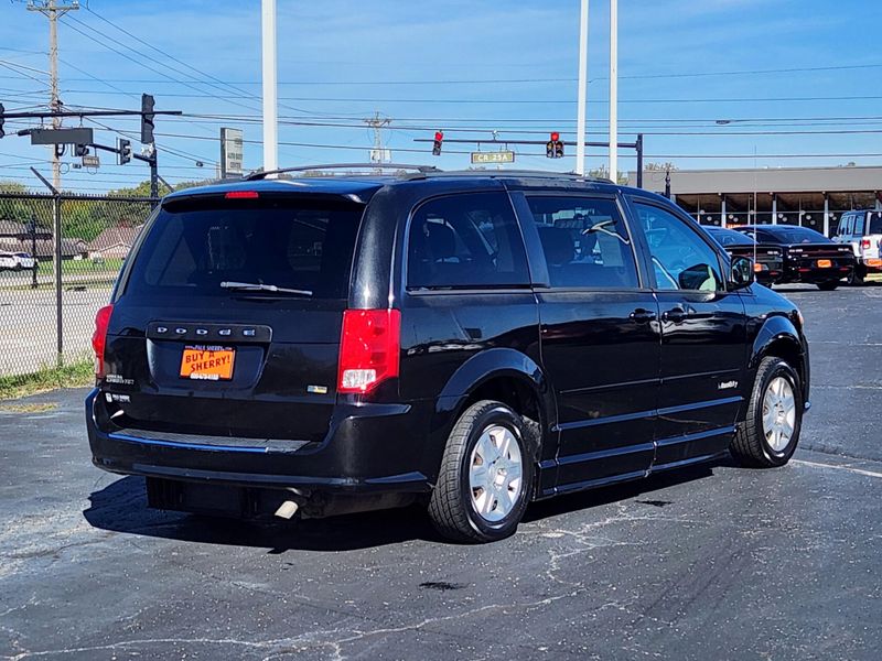 Used 2012 Dodge Grand Caravan SE