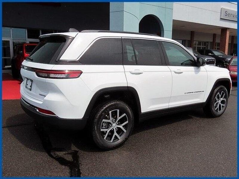 New 2025 Jeep Grand Cherokee LimitedImage 7