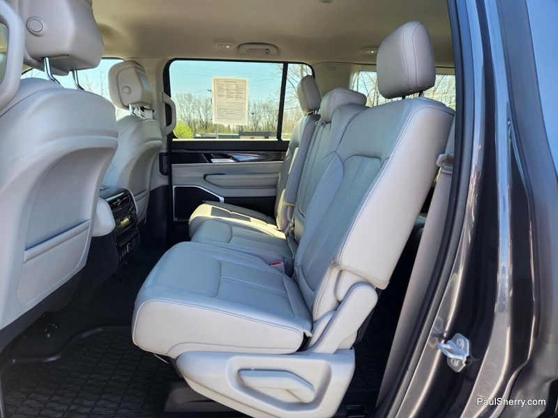 2024 Jeep Wagoneer Series I