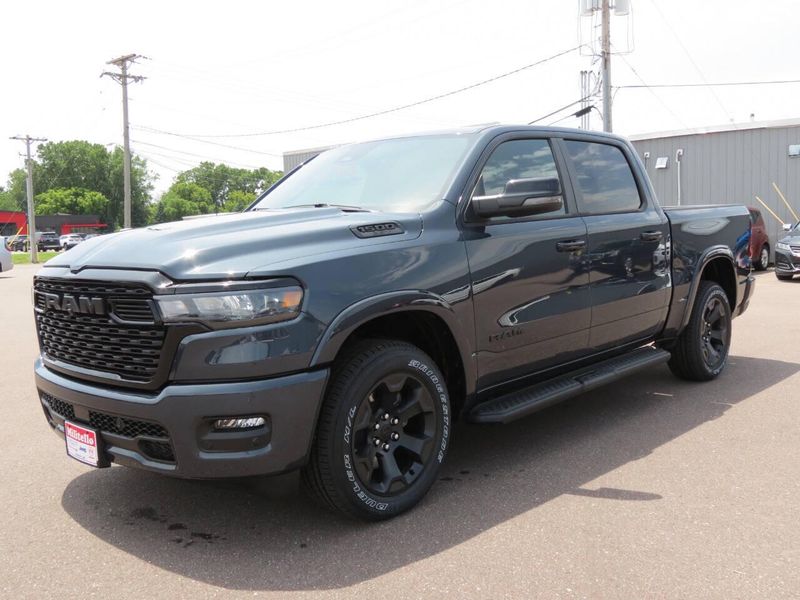 2025 RAM 1500 Big Horn Crew Cab 4x4 5