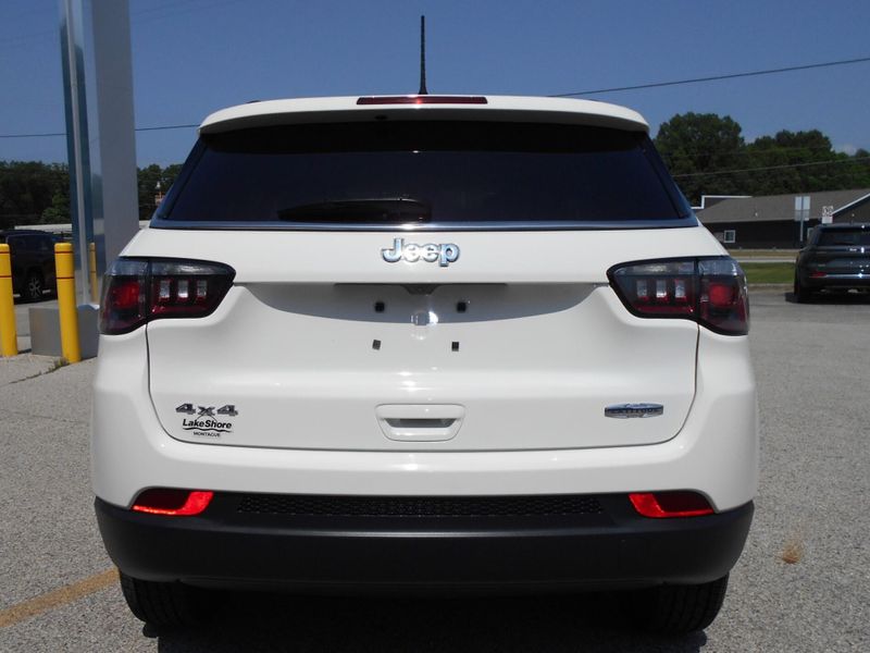 2020 Jeep Compass LatitudeImage 35