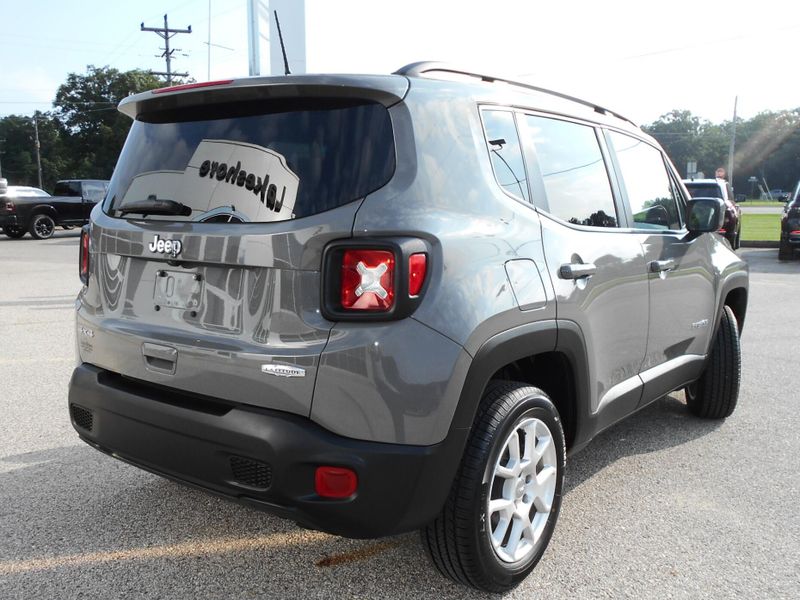 2020 Jeep Renegade LatitudeImage 25