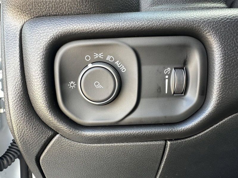 2024 RAM 3500 TradesmanImage 14