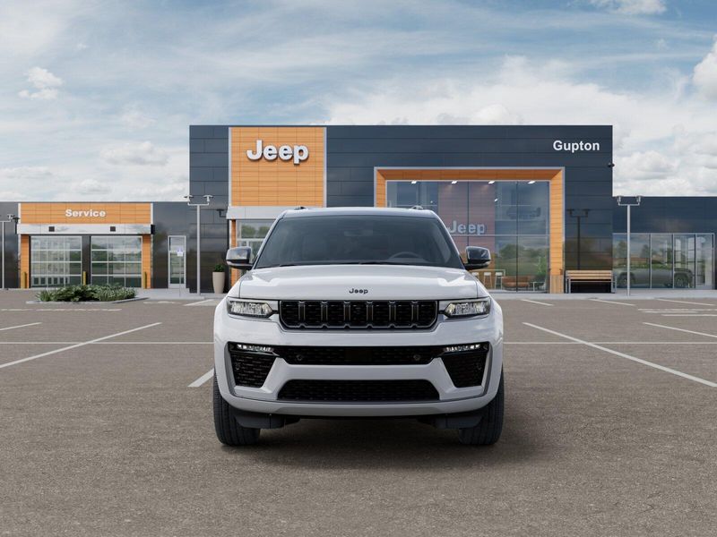 New 2026 Jeep Grand Cherokee L Summit 4x4Image 32