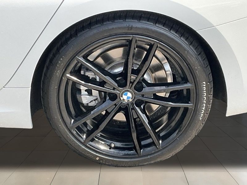 2022 BMW 3 Series 330iImage 13