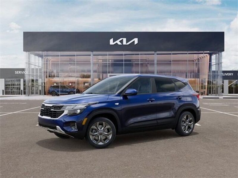 2025 Kia Seltos LXImage 3