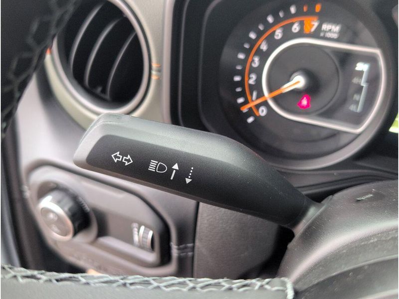 New 2025 Jeep Gladiator Mojave 4x4Image 27