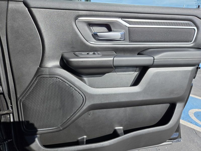 New 2026 RAM 1500 Big Horn Crew Cab 4x4 5'7' Box