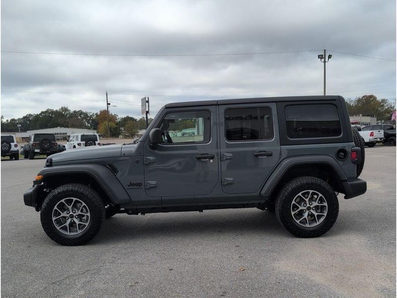 New 2026 Jeep Wrangler 4-door Sport SImage 2