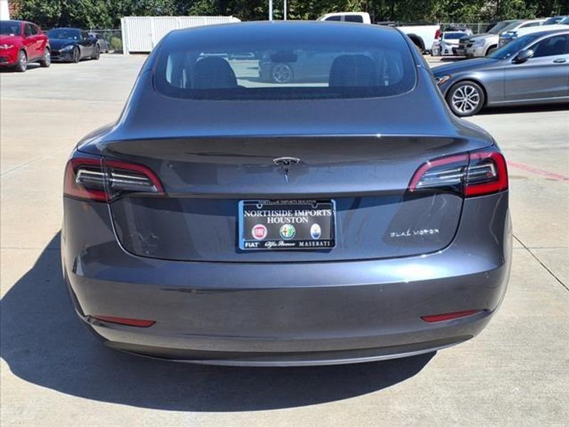 2022 Tesla Model 3 Long RangeImage 13