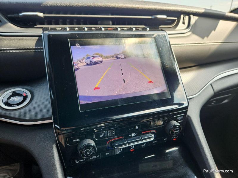 Used 2024 Jeep Grand Cherokee L Altitude