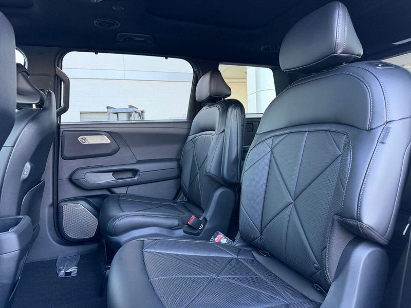 New 2027 Kia Telluride Hybrid SXImage 19
