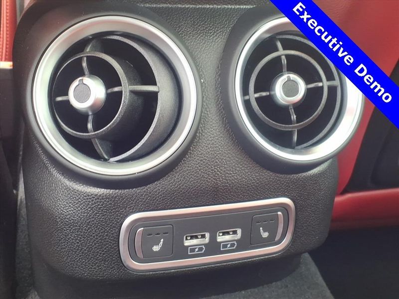 New 2025 Alfa Romeo Giulia VeloceImage 12