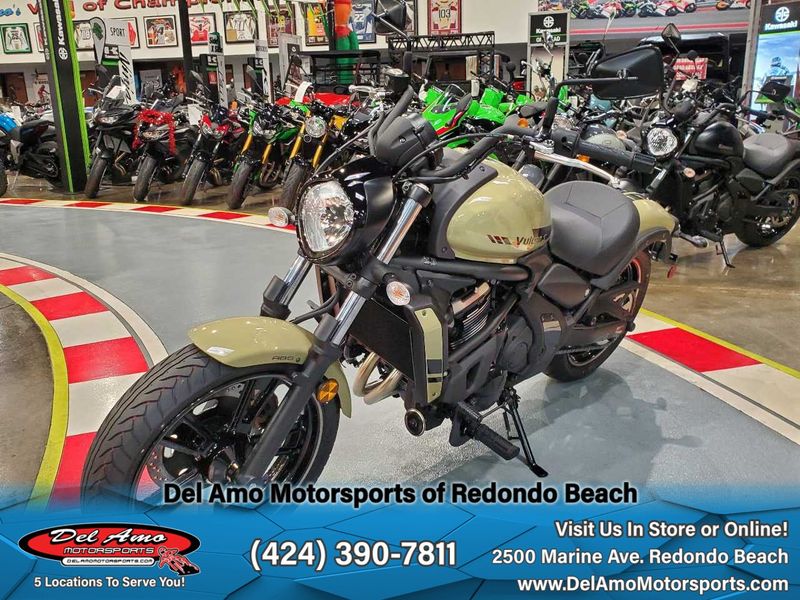 2024 Kawasaki EN650DRFAL-GN2  in a PEARL SAND KHAKI/EBONY exterior color. Del Amo Motorsports of Redondo Beach (424) 304-1660 delamomotorsports.com 