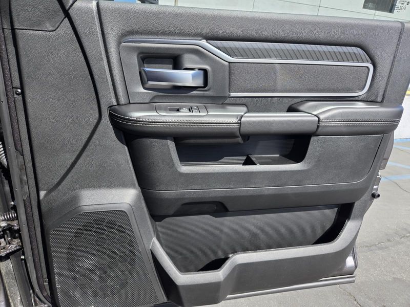 New 2025 RAM 2500 Big Horn Crew Cab 4x4 6'4' Box