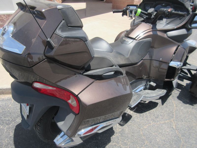 USED 2013 CAN-AM SPYDER RT LIMITED Image 12