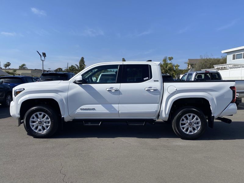 2025 Toyota Tacoma SR5Image 7