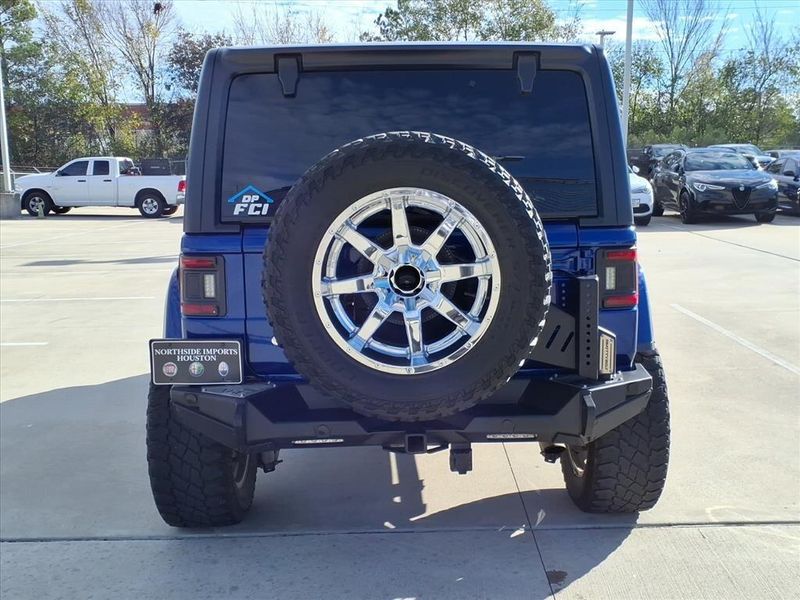 Used 2019 Jeep Wrangler Unlimited SaharaImage 11