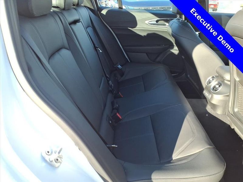 New 2025 Alfa Romeo Giulia RwdImage 10