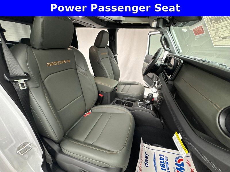 2025 Jeep Gladiator Mojave X 4x4Image 23