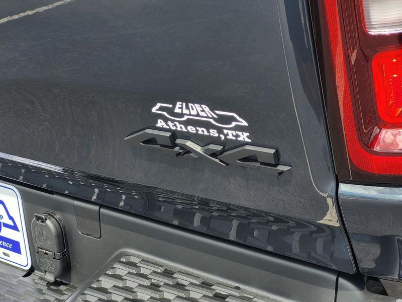 2025 RAM 1500 Big Horn Crew Cab 4x4 5