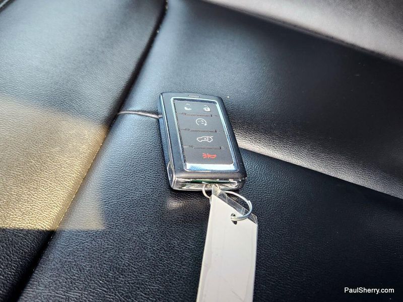 Used 2024 Jeep Grand Cherokee L Limited Black