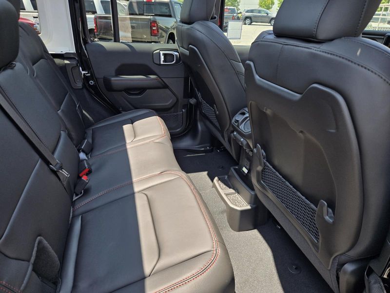 New 2026 Jeep Wrangler 4-door Rubicon X