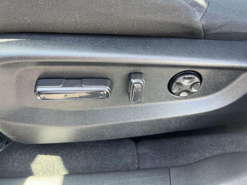 2022 Honda CR-V EXImage 8