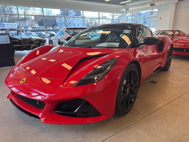 2024 Lotus Emira 