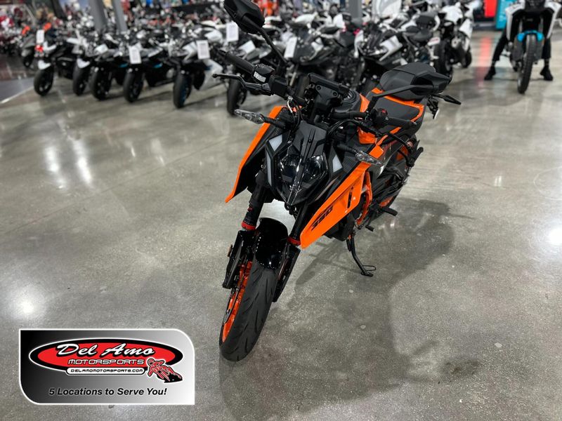 New 2025 KTM 390 DUKE 