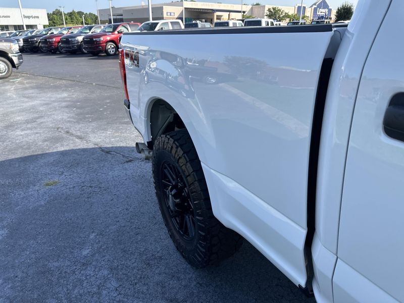 2022 Ford F-250 XLImage 5