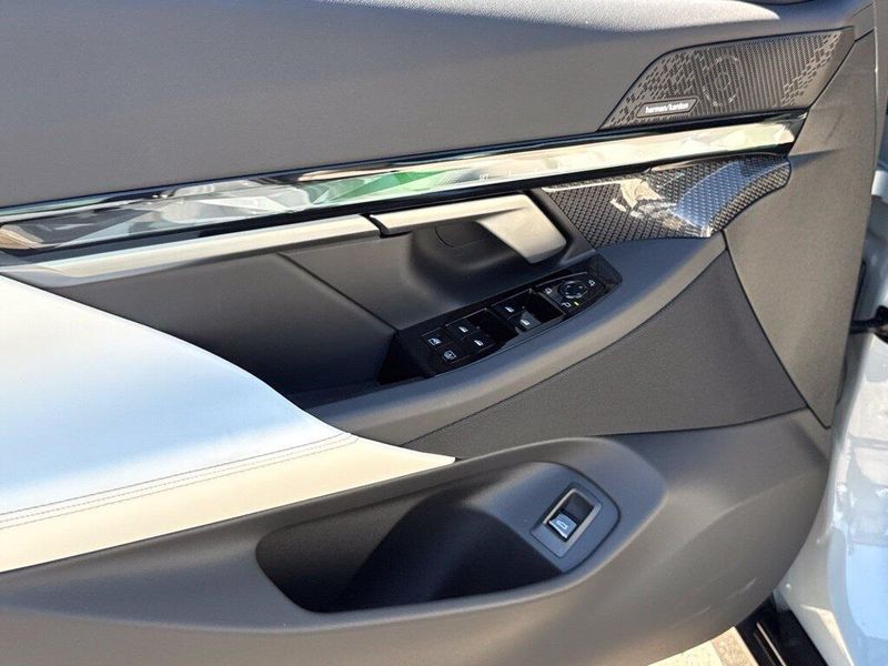 New 2027 BMW 5 Series 540i xDriveImage 15
