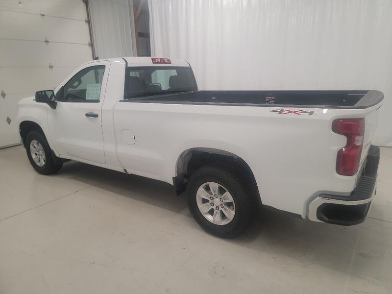 2024 Chevrolet Silverado 1500 Work Truck photo 9