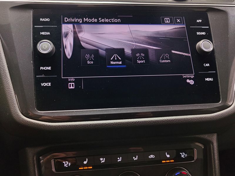 Used 2021 Volkswagen Tiguan SE AWD R-Line Black w/SunroofImage 24