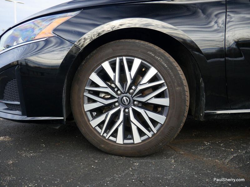 Used 2023 Nissan Altima 2.5 SV