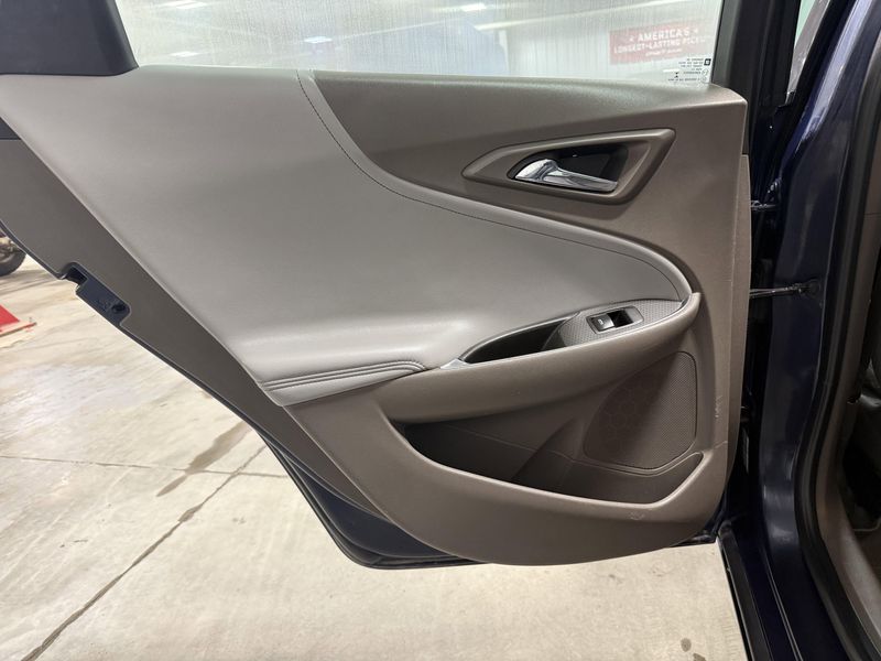 Used 2017 Chevrolet Malibu LTImage 10