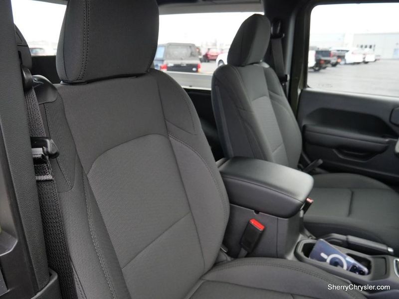 2023 Jeep Wrangler 2-door Sport 4x4Image 28