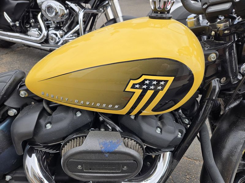 USED 2023 HARLEY SOFTAIL STREET BOB 114 Image 7