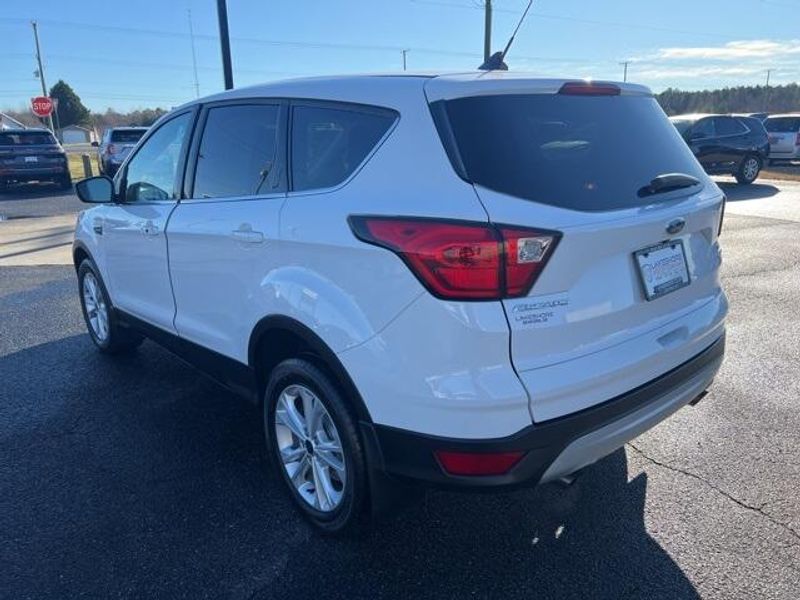 2019 Ford Escape SEImage 5