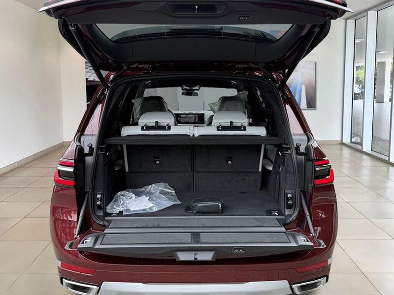 2025 BMW X7 xDrive40iImage 15