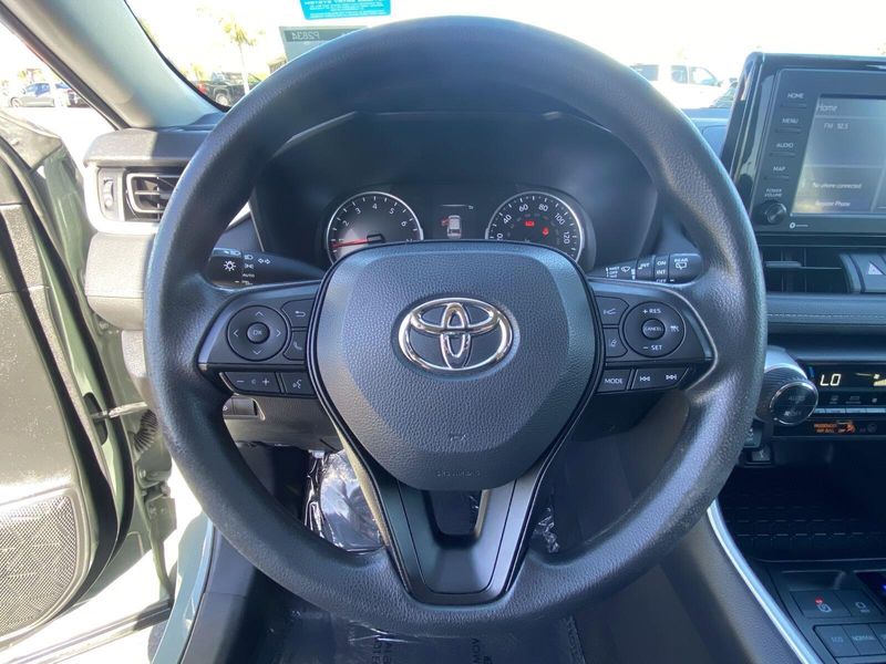 2022 Toyota RAV4 XLEImage 27