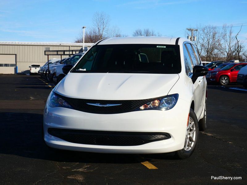 New 2026 Chrysler Voyager LX