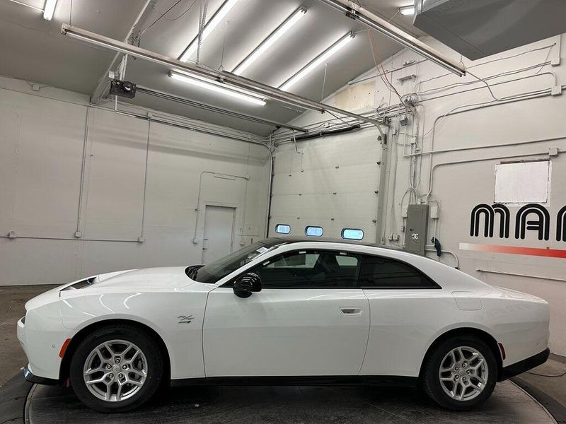 2025 Dodge Charger 2-door Daytona R/T AwdImage 9