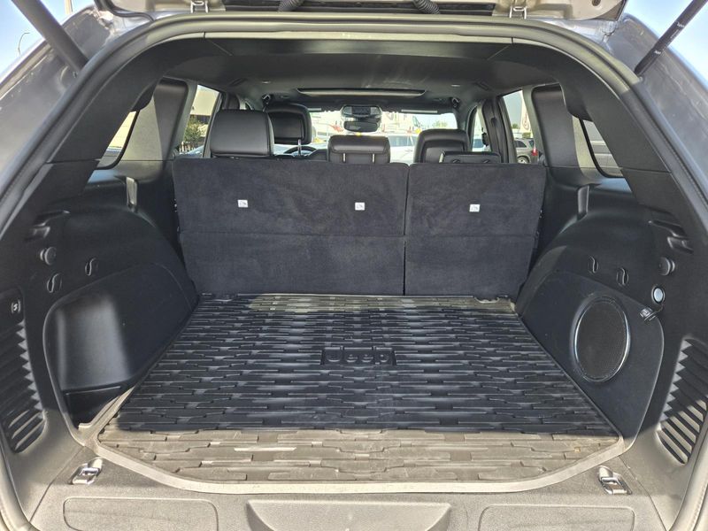 Used 2021 Jeep Grand Cherokee Laredo X 4x4