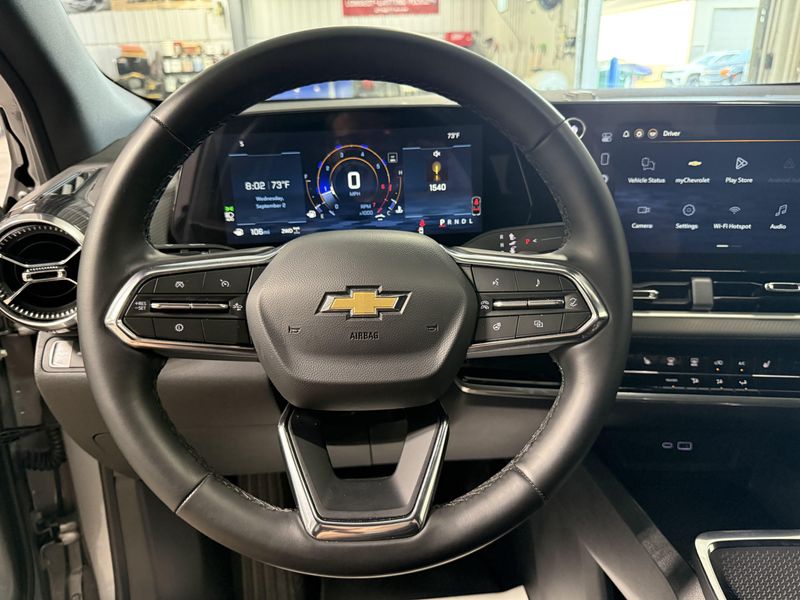 Used 2026 Chevrolet Equinox AWD LTImage 19
