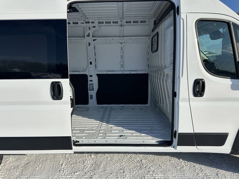 2024 RAM Promaster 3500 Slt Cargo Van High Roof 159